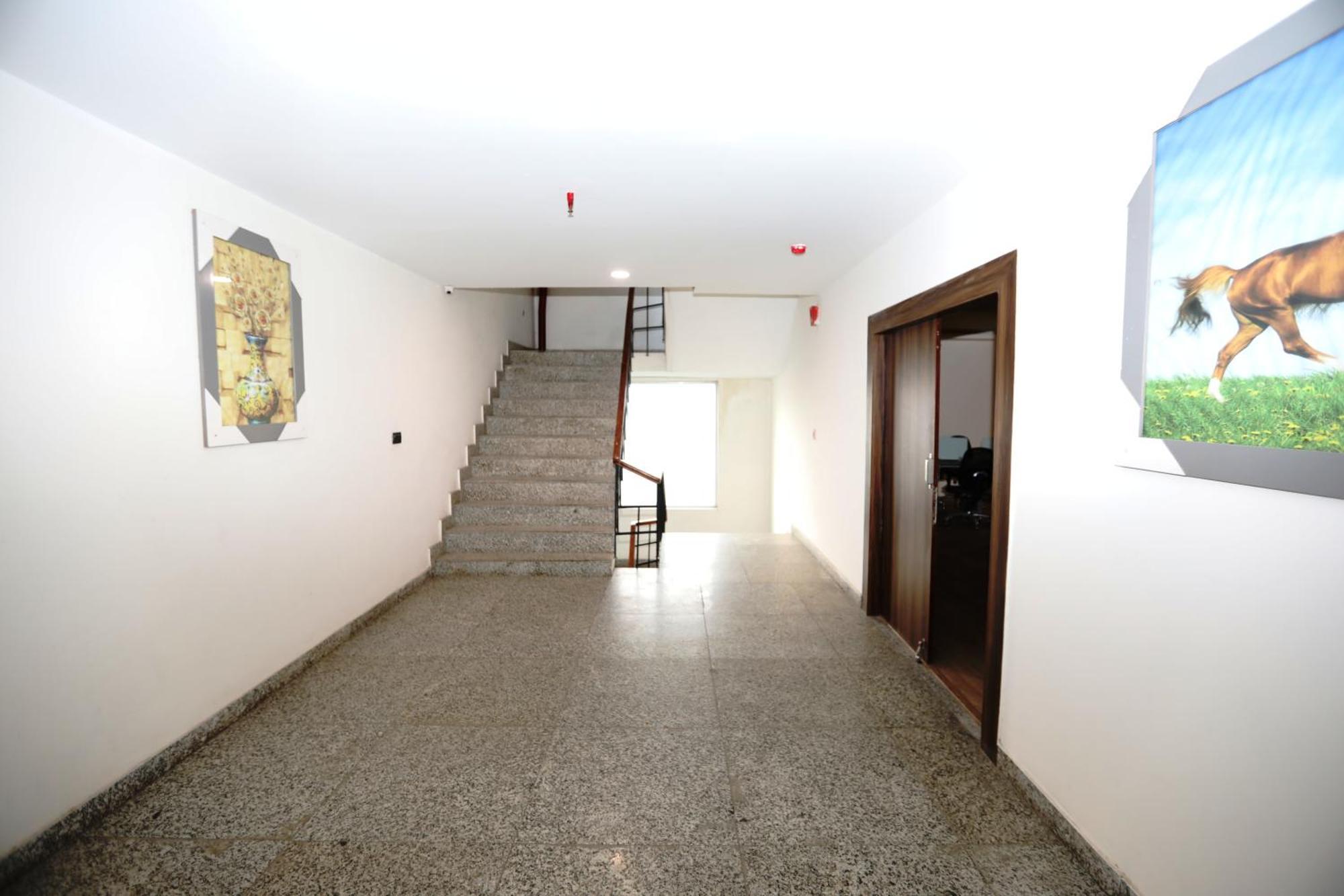 Hotel Noida Grand Sec 58 Экстерьер фото