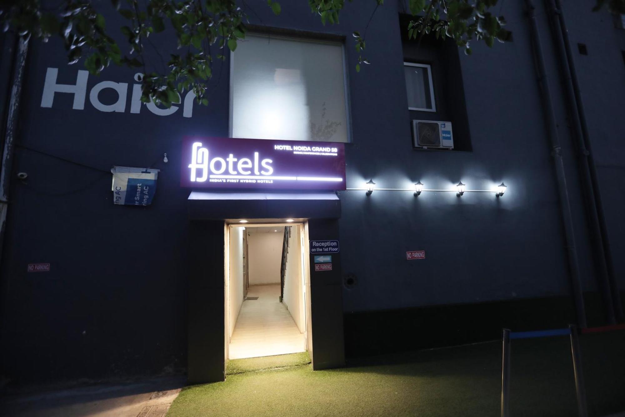 Hotel Noida Grand Sec 58 Экстерьер фото